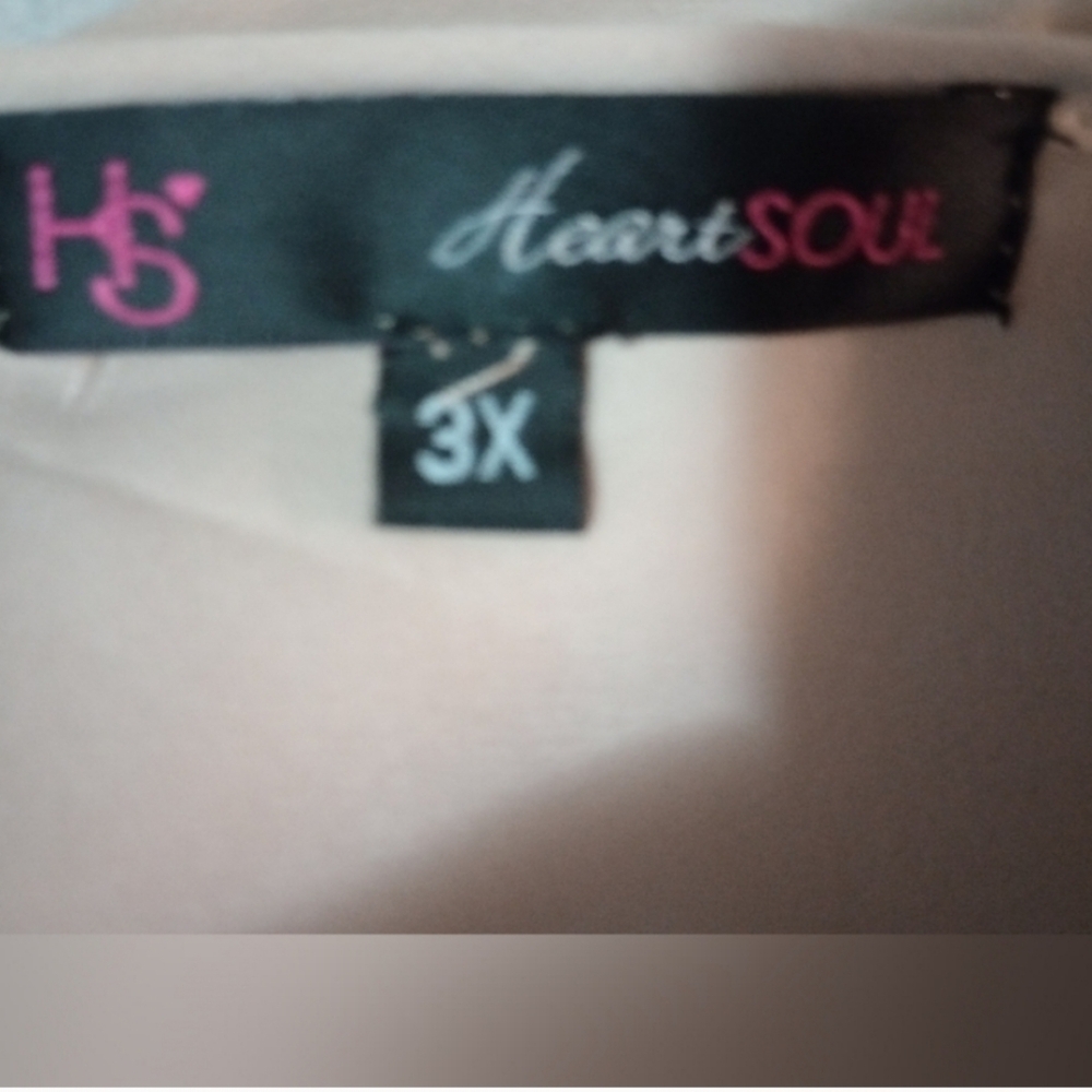 Heart Soul Studded Tab Sleeve V-Neck Blouse, 3X - Picture 7 of 9